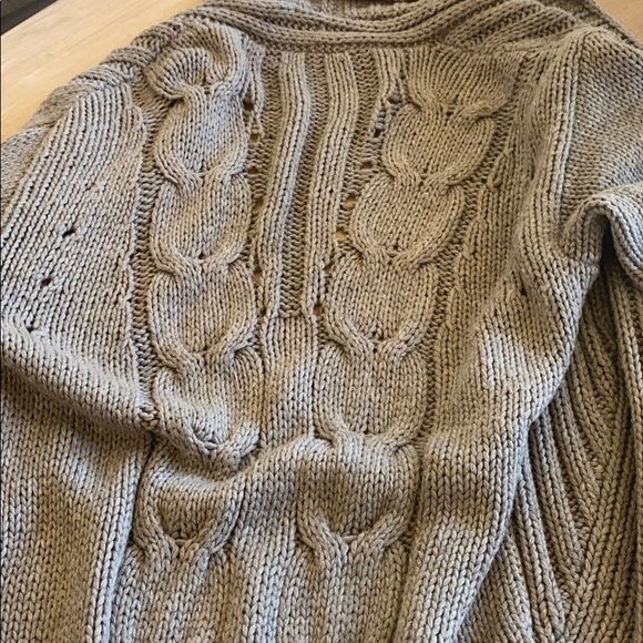 Alice + Olivia Grey CableKnit Cocoon cardigan sz L - Picture 8 of 12
